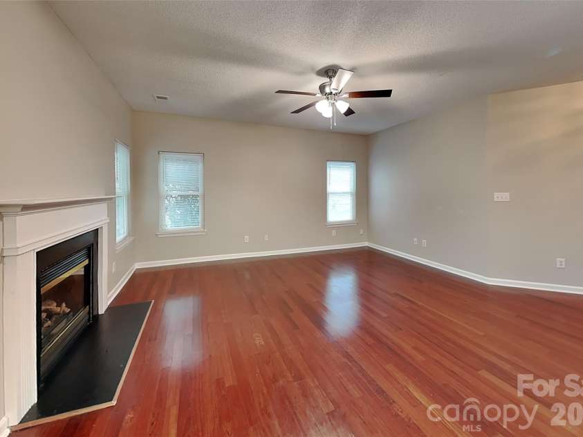 5611 Timbertop Lane, Charlotte, NC 28215.  MLS# CAR4427936, YatesRealty ID 52598. 