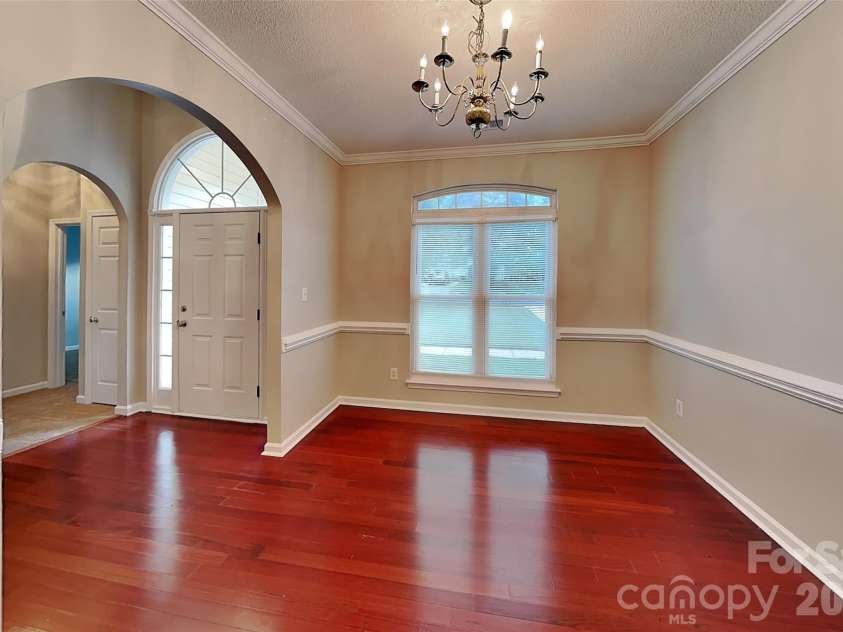 5611 Timbertop Lane, Charlotte, NC 28215.  MLS# CAR4427936, YatesRealty ID 52598. 