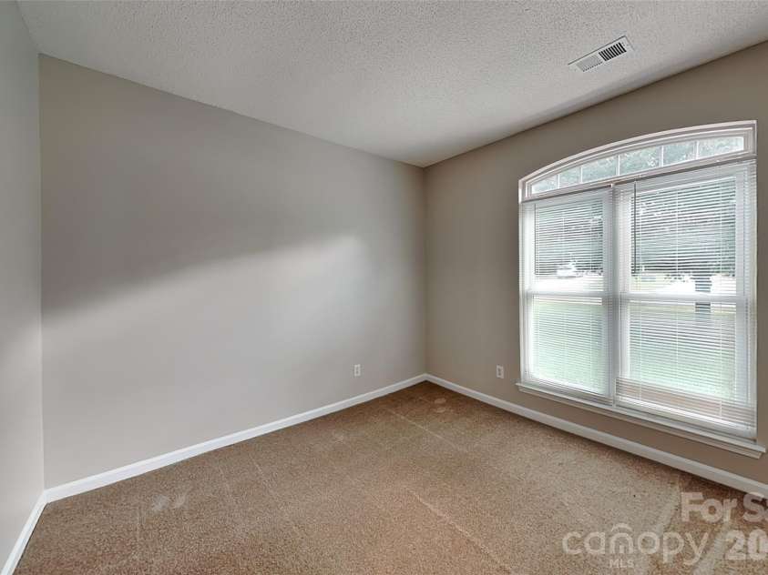 5611 Timbertop Lane, Charlotte, NC 28215.  MLS# CAR4427936, YatesRealty ID 52598. 