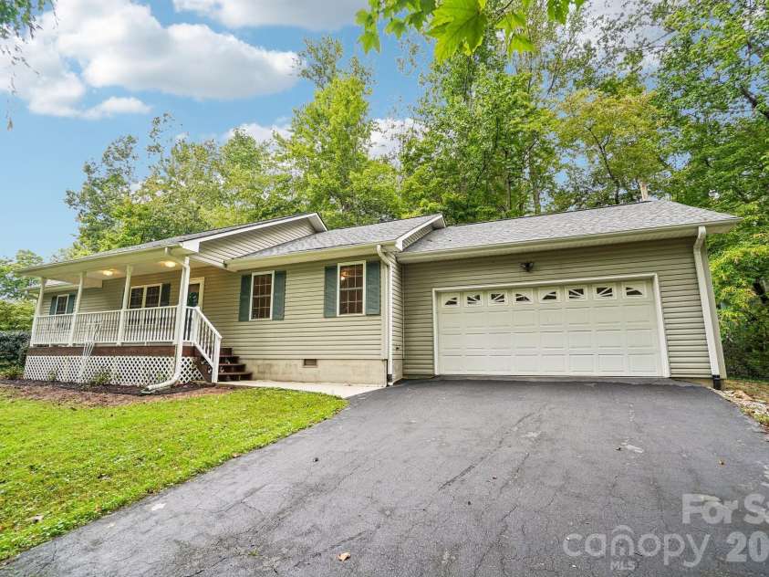 251 Angeline Drive, Mills River, NC 28759.  MLS# CAR4427780, YatesRealty ID 52599. 