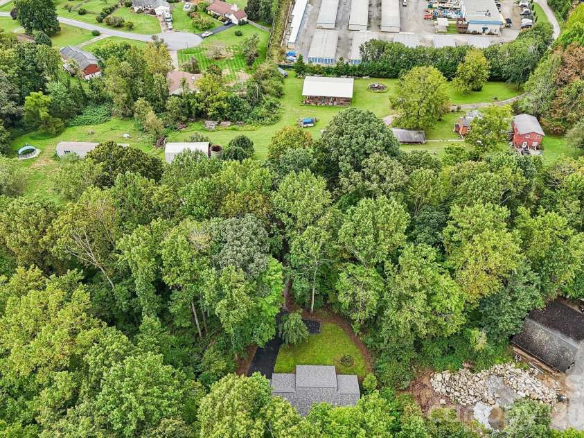 251 Angeline Drive, Mills River, NC 28759.  MLS# CAR4427780, YatesRealty ID 52599. 
