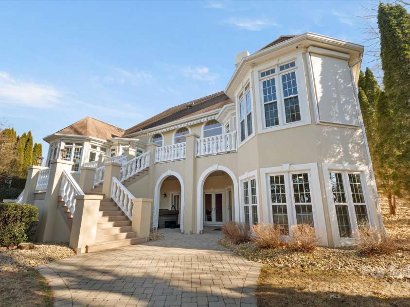 705 Lake Club Drive, Nebo, NC 28761.  MLS# CAR4202284, YatesRealty ID 5260. 