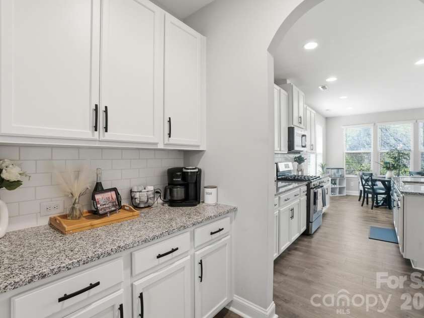3046 Woodlands Creek Drive, Monroe, NC 28110.  MLS# CAR4366834, YatesRealty ID 52603. Butler Pantry