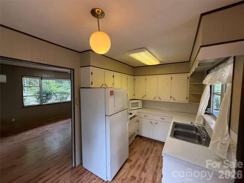 30 Lakemont Cottage Trail, Flat Rock, NC 28731.  MLS# CAR4426976, YatesRealty ID 52605. 