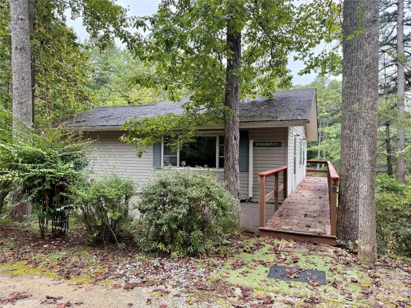 30 Lakemont Cottage Trail, Flat Rock, NC 28731.  MLS# CAR4426976, YatesRealty ID 52605. 