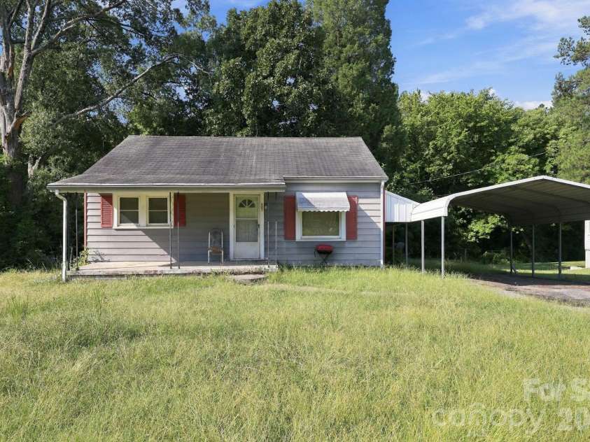 507 Fairbluff Avenue, Salisbury, NC 28146.  MLS# CAR4427305, YatesRealty ID 52606. 