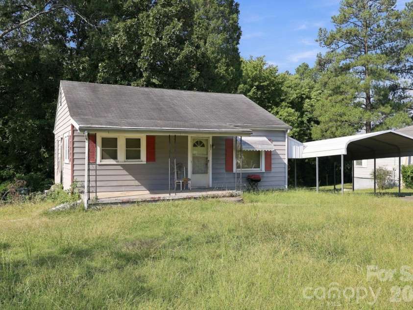 507 Fairbluff Avenue, Salisbury, NC 28146.  MLS# CAR4427305, YatesRealty ID 52606. 