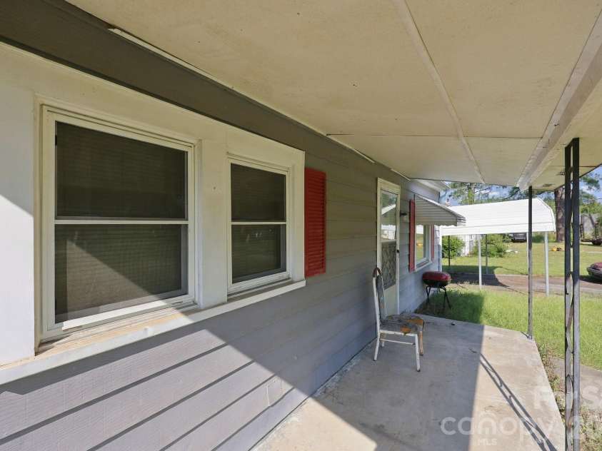507 Fairbluff Avenue, Salisbury, NC 28146.  MLS# CAR4427305, YatesRealty ID 52606. 