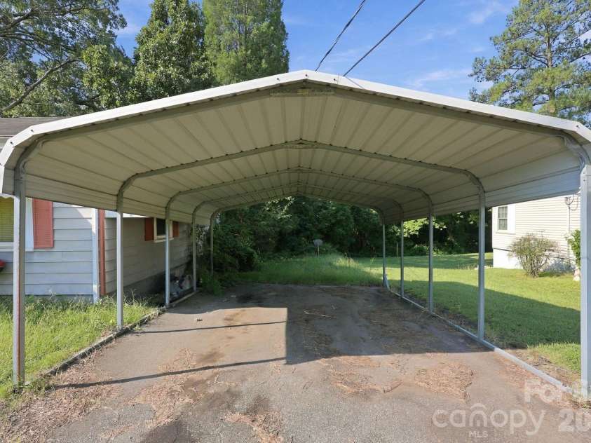 507 Fairbluff Avenue, Salisbury, NC 28146.  MLS# CAR4427305, YatesRealty ID 52606. 