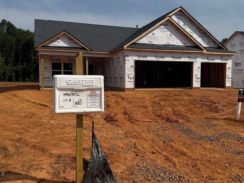 2021 Haverhill Lane, York, SC 29745.  MLS# CAR4387960, YatesRealty ID 52607. 