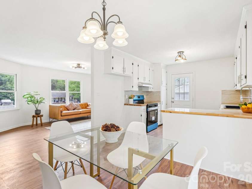 2199 Pacer Road, Lancaster, SC 29720.  MLS# CAR4427979, YatesRealty ID 52609. 
