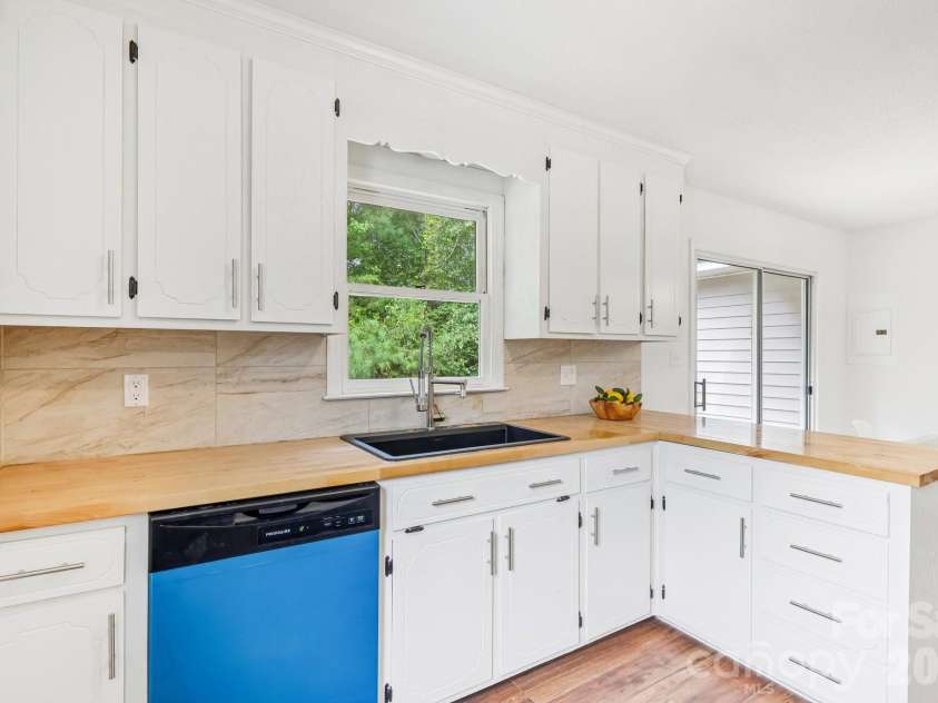 2199 Pacer Road, Lancaster, SC 29720.  MLS# CAR4427979, YatesRealty ID 52609. 