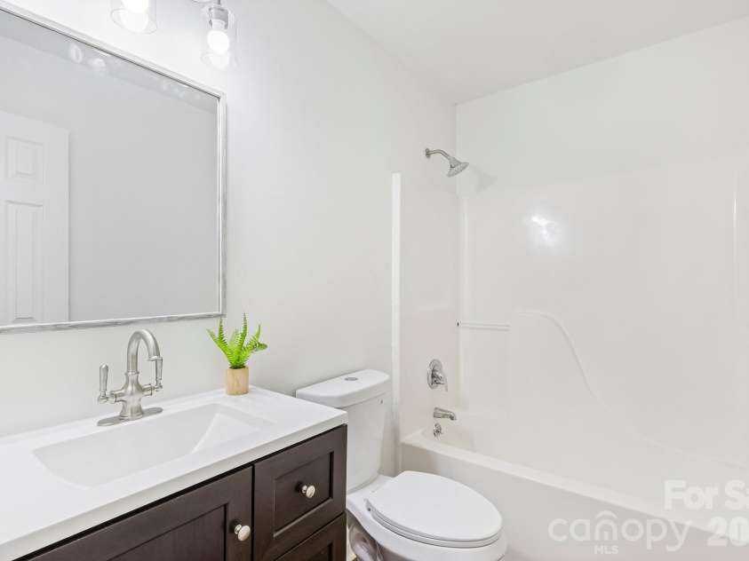 2199 Pacer Road, Lancaster, SC 29720.  MLS# CAR4427979, YatesRealty ID 52609. 