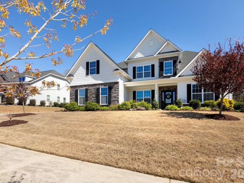10861 Parkhall Drive, Harrisburg, NC 28075.  MLS# CAR4358905, YatesRealty ID 5261. 