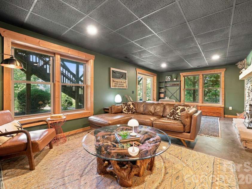 132 Falls View Trail, Lake Lure, NC 28746.  MLS# CAR4424804, YatesRealty ID 52610. 