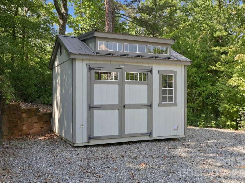 132 Falls View Trail, Lake Lure, NC 28746.  MLS# CAR4424804, YatesRealty ID 52610. 
