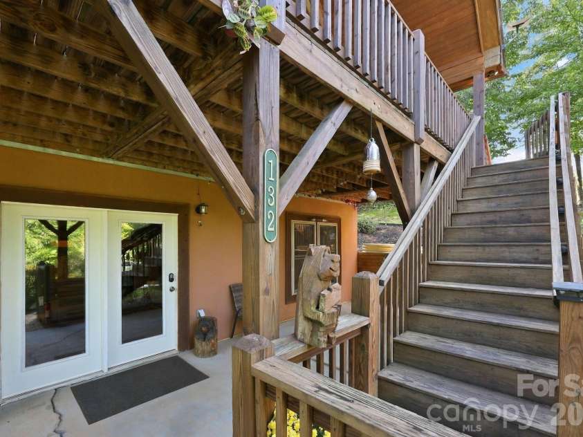 132 Falls View Trail, Lake Lure, NC 28746.  MLS# CAR4424804, YatesRealty ID 52610. 