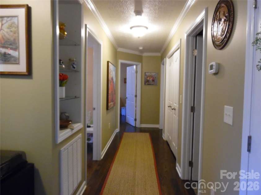 216 7th Street, Newton, NC 28658.  MLS# CAR4427905, YatesRealty ID 52611. 