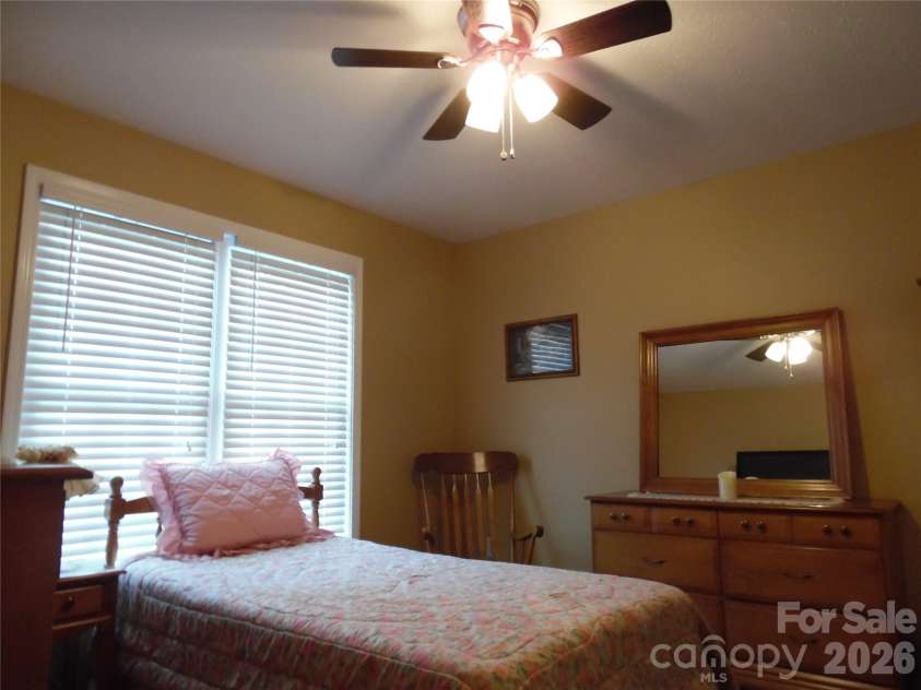 216 7th Street, Newton, NC 28658.  MLS# CAR4427905, YatesRealty ID 52611. 