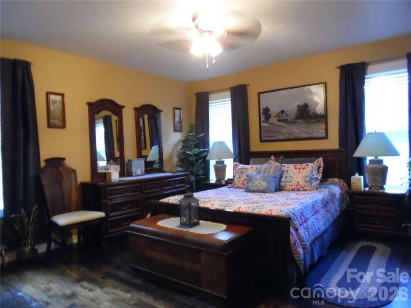 216 7th Street, Newton, NC 28658.  MLS# CAR4427905, YatesRealty ID 52611. 