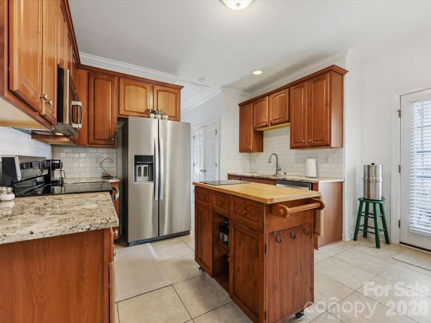 6107 Eisenhower Lane, Indian Trail, NC 28079.  MLS# CAR4427789, YatesRealty ID 52613. 