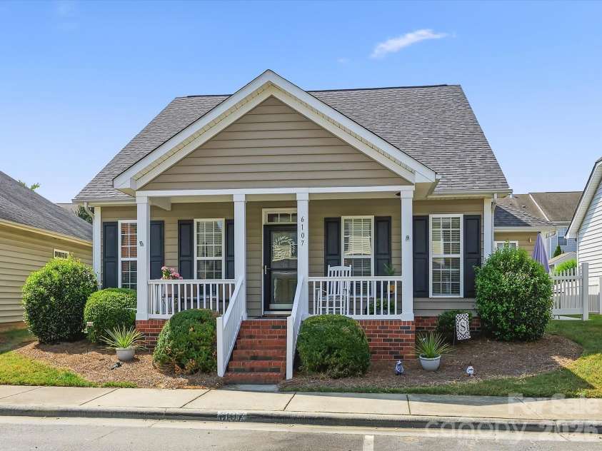 6107 Eisenhower Lane, Indian Trail, NC 28079.  MLS# CAR4427789, YatesRealty ID 52613. 