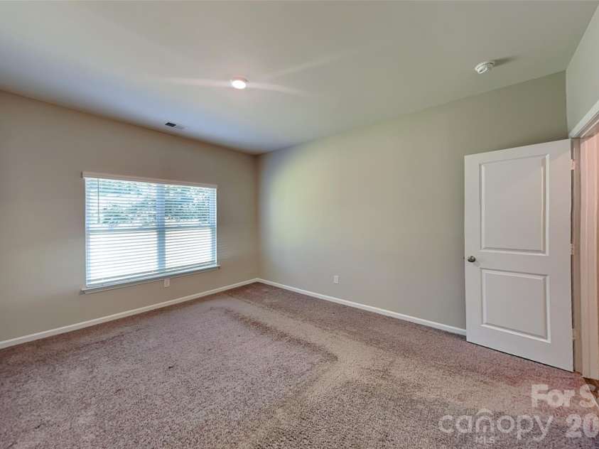 528 Cabarrus Avenue, Mooresville, NC 28115.  MLS# CAR4427984, YatesRealty ID 52616. 