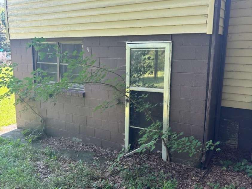 1314 B Street, Mount Pleasant, NC 28124.  MLS# CAR4427985, YatesRealty ID 52617. 