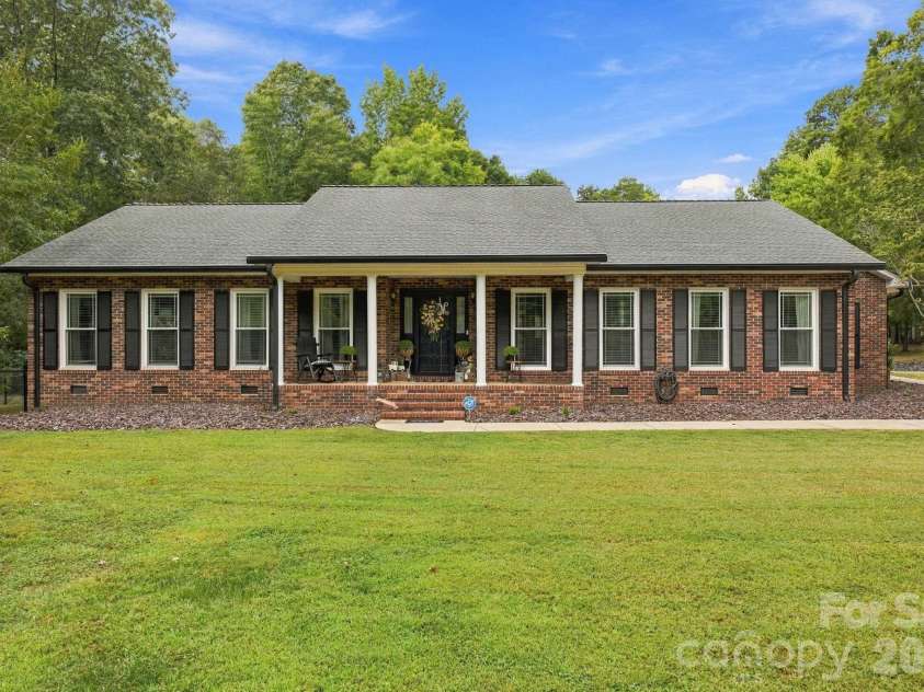 1734 Bellamy Circle, Albemarle, NC 28001.  MLS# CAR4427915, YatesRealty ID 52618. 