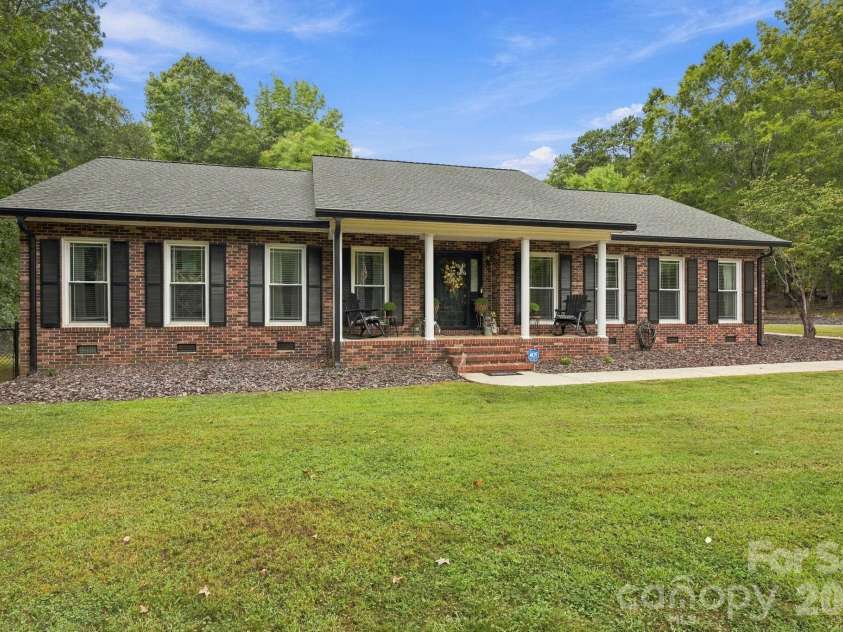 1734 Bellamy Circle, Albemarle, NC 28001.  MLS# CAR4427915, YatesRealty ID 52618. 