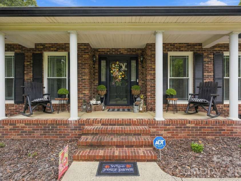 1734 Bellamy Circle, Albemarle, NC 28001.  MLS# CAR4427915, YatesRealty ID 52618. 