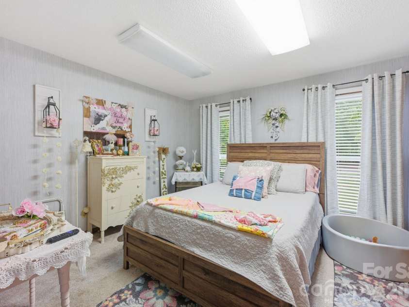 1734 Bellamy Circle, Albemarle, NC 28001.  MLS# CAR4427915, YatesRealty ID 52618. 