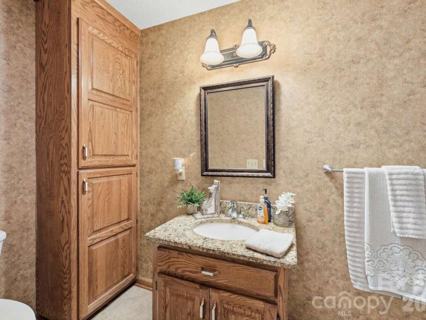 1734 Bellamy Circle, Albemarle, NC 28001.  MLS# CAR4427915, YatesRealty ID 52618. 