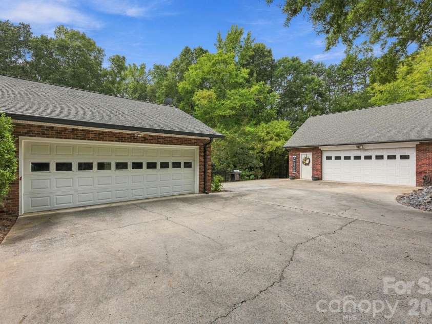 1734 Bellamy Circle, Albemarle, NC 28001.  MLS# CAR4427915, YatesRealty ID 52618. 
