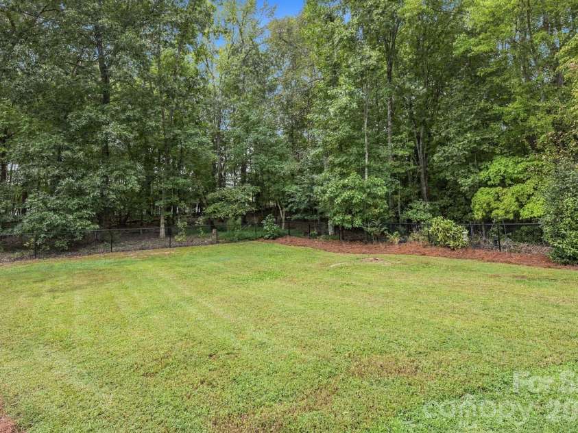1734 Bellamy Circle, Albemarle, NC 28001.  MLS# CAR4427915, YatesRealty ID 52618. 