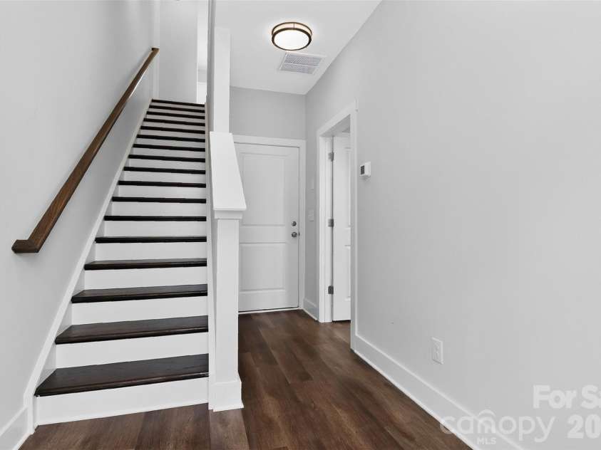 416 Nathaniel Way, Charlotte, NC 28213.  MLS# CAR4427659, YatesRealty ID 52619. 