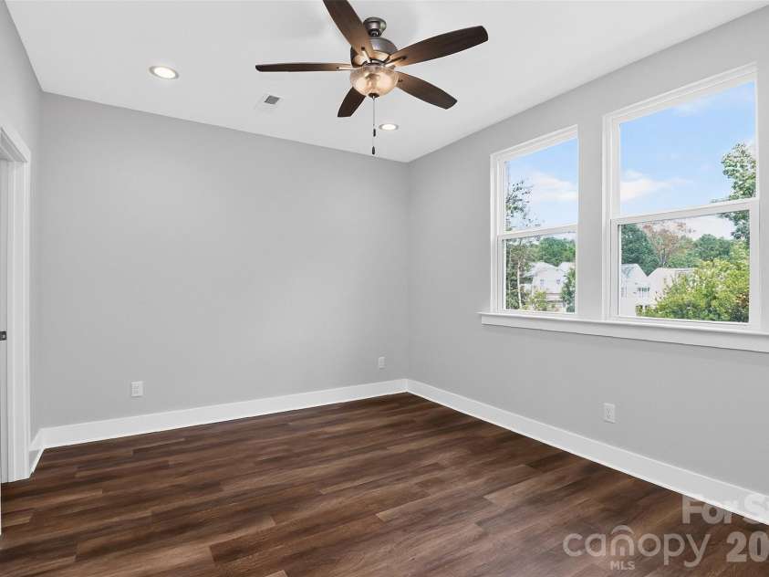 416 Nathaniel Way, Charlotte, NC 28213.  MLS# CAR4427659, YatesRealty ID 52619. 