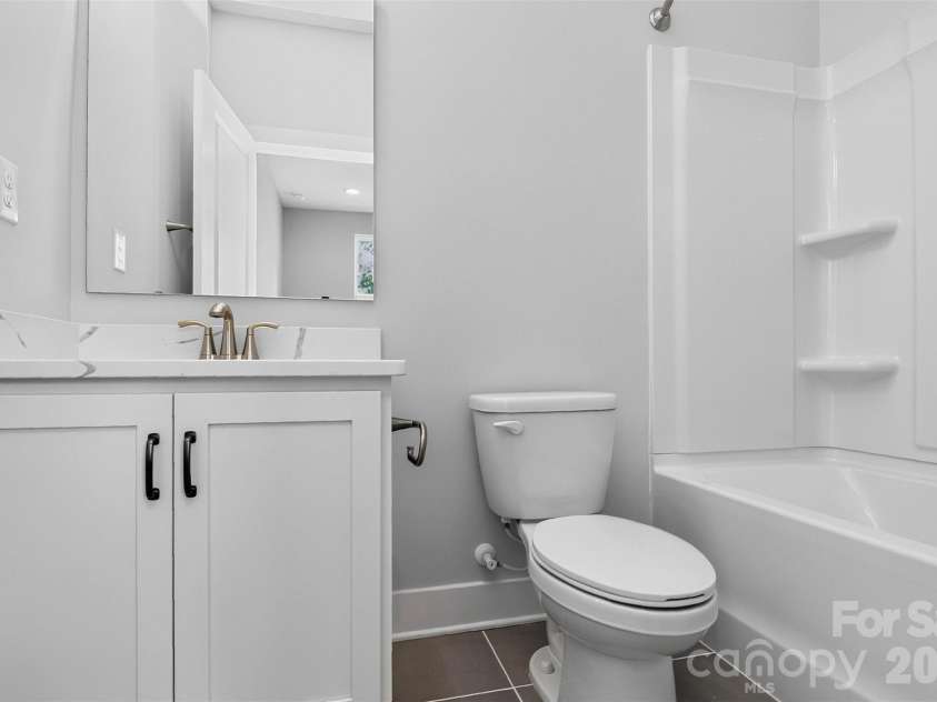 416 Nathaniel Way, Charlotte, NC 28213.  MLS# CAR4427659, YatesRealty ID 52619. 