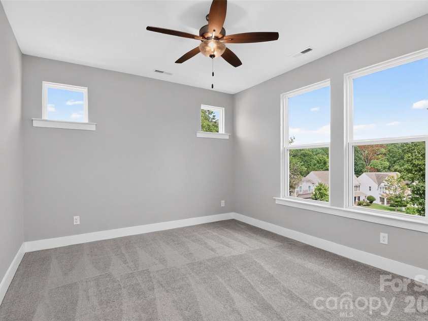 416 Nathaniel Way, Charlotte, NC 28213.  MLS# CAR4427659, YatesRealty ID 52619. 