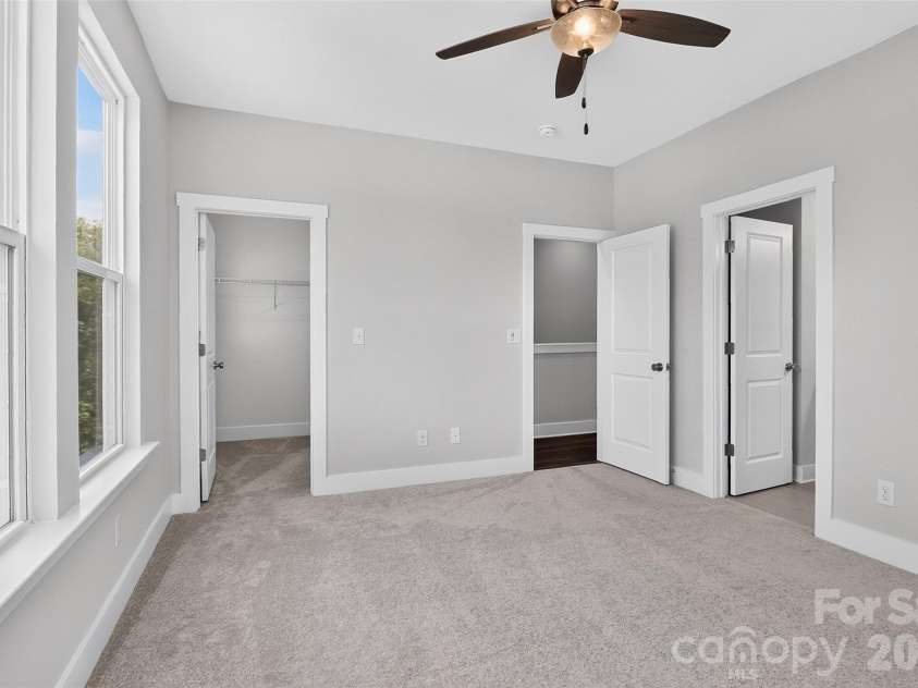 416 Nathaniel Way, Charlotte, NC 28213.  MLS# CAR4427659, YatesRealty ID 52619. 