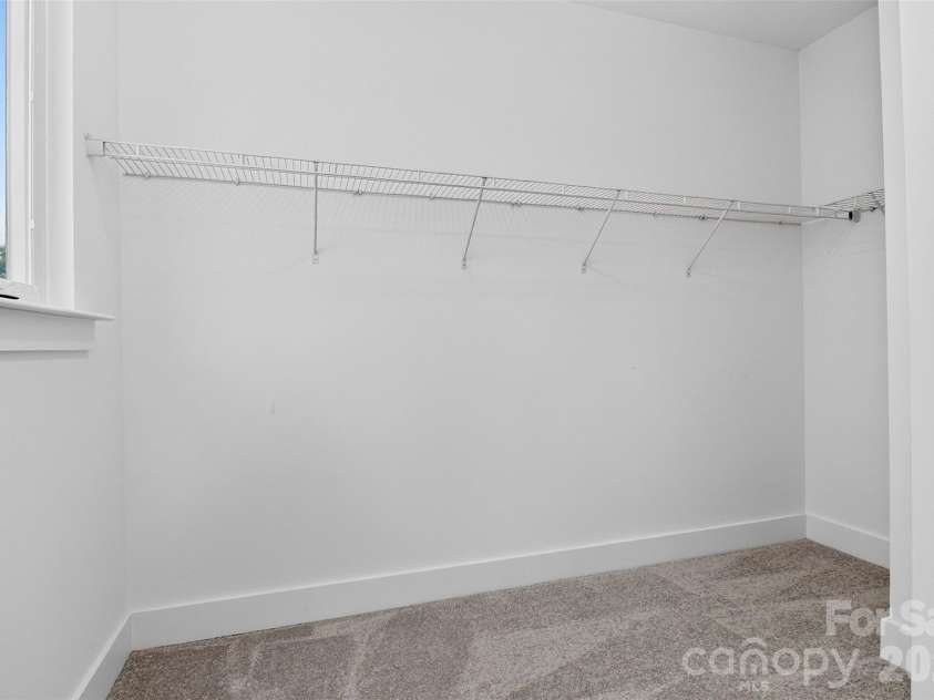 416 Nathaniel Way, Charlotte, NC 28213.  MLS# CAR4427659, YatesRealty ID 52619. 