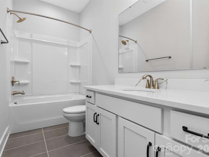 416 Nathaniel Way, Charlotte, NC 28213.  MLS# CAR4427659, YatesRealty ID 52619. 