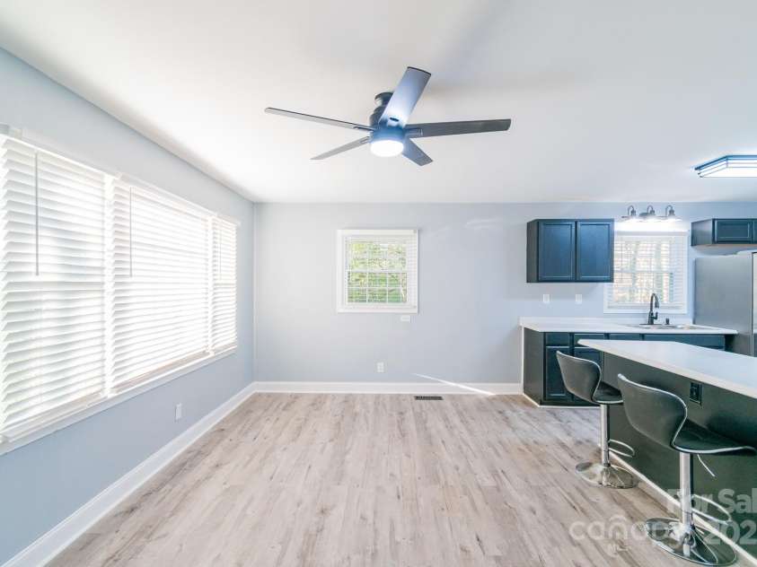 112 Carol Court, Dallas, NC 28034.  MLS# CAR4238785, YatesRealty ID 5262. 