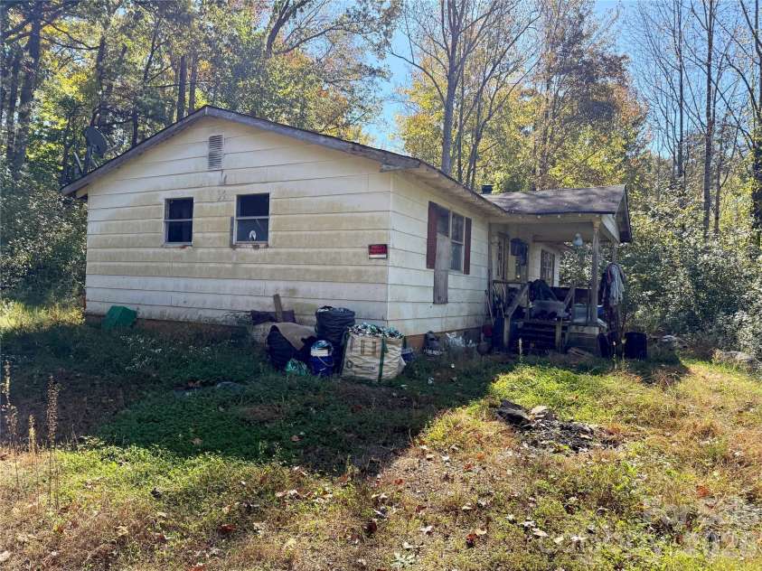 229 Kelsey Lane, Rutherfordton, NC 28139.  MLS# CAR4314989, YatesRealty ID 5262. 