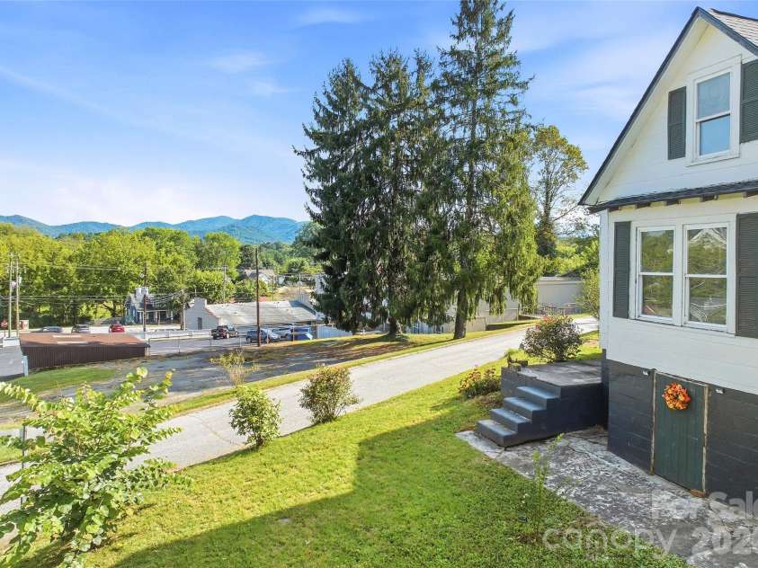 159 Ballew Street, Canton, NC 28716.  MLS# CAR4426671, YatesRealty ID 52622. 