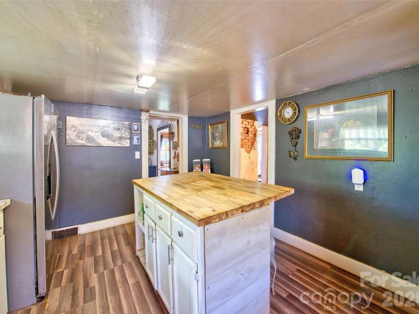 159 Ballew Street, Canton, NC 28716.  MLS# CAR4426671, YatesRealty ID 52622. 
