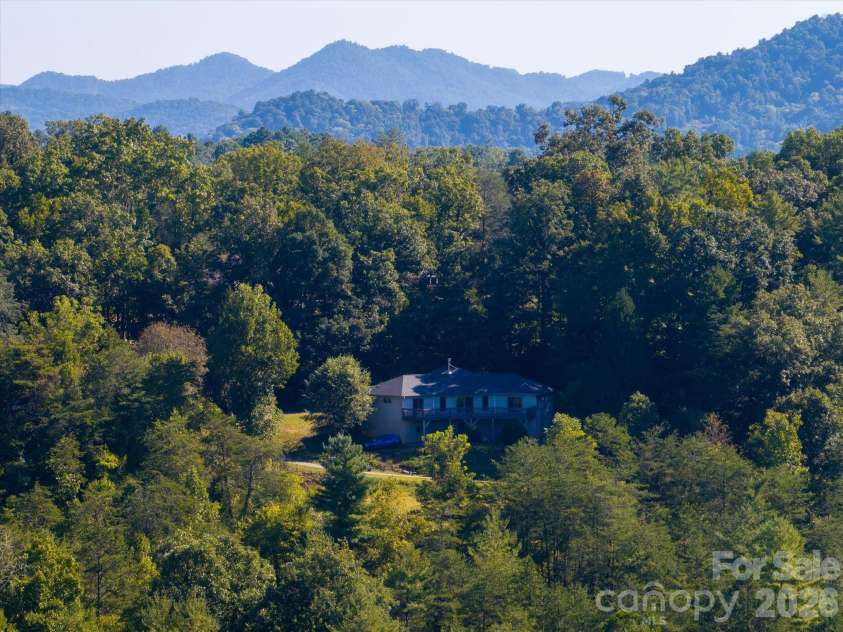 47 Sams Road, Asheville, NC 28787.  MLS# CAR4425500, YatesRealty ID 52623. 