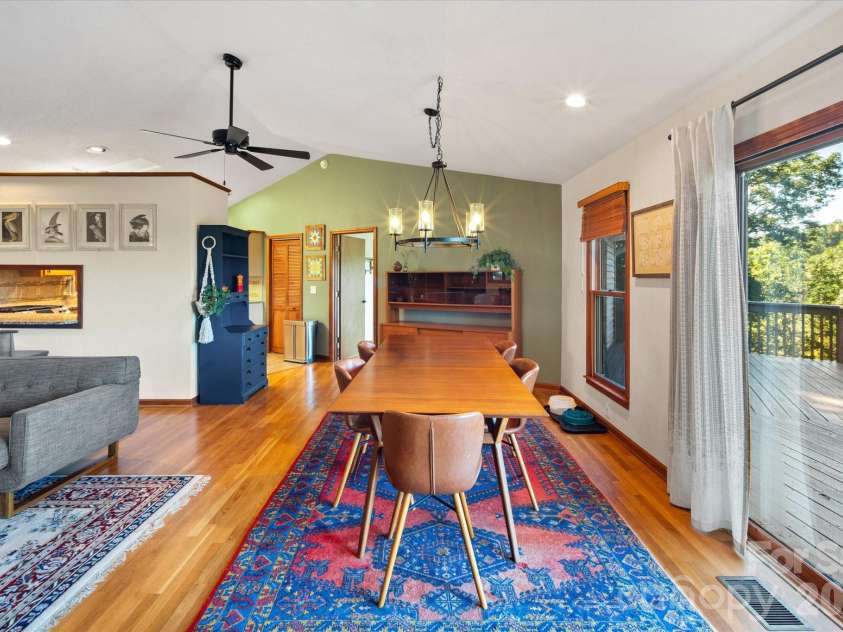 47 Sams Road, Asheville, NC 28787.  MLS# CAR4425500, YatesRealty ID 52623. 