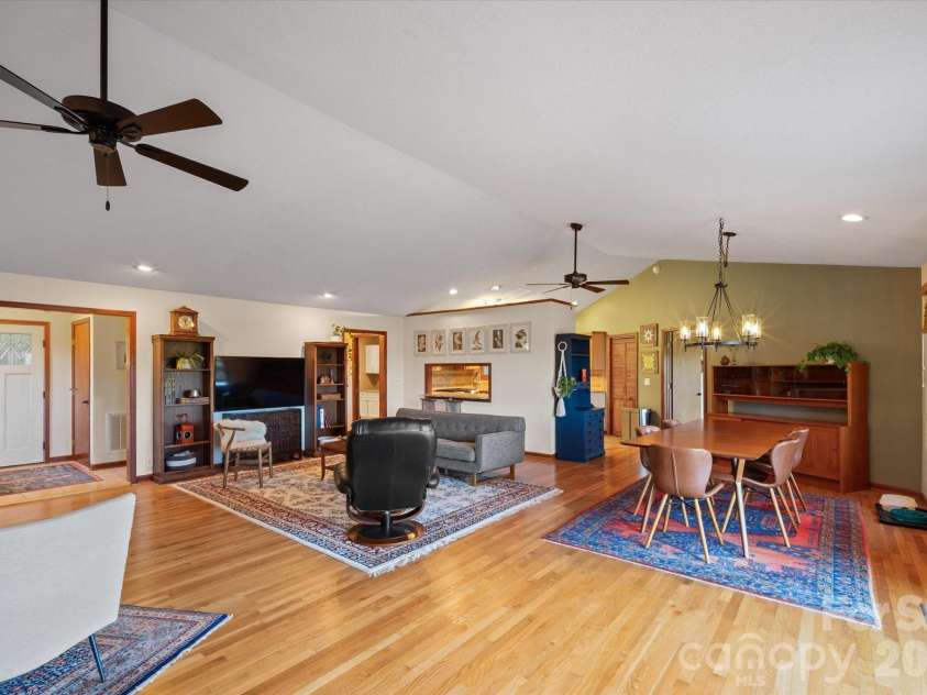 47 Sams Road, Asheville, NC 28787.  MLS# CAR4425500, YatesRealty ID 52623. Open concept living