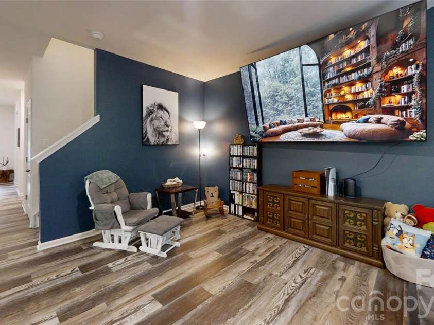 975 General Hoke Drive, Lincolnton, NC 28092.  MLS# CAR4427991, YatesRealty ID 52624. 